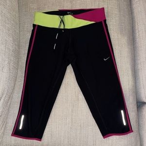 Nike Dri Fit Capri Leggings